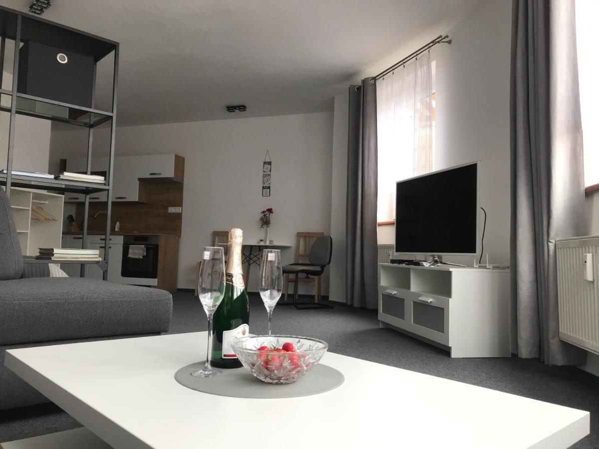 My Mara Maja Apartman C 4 Bešeňová Eksteriør billede