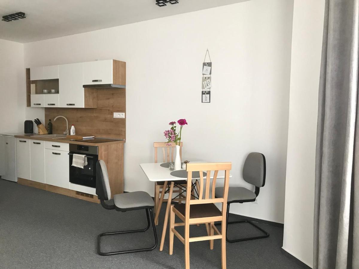 My Mara Maja Apartman C 4 Bešeňová Eksteriør billede